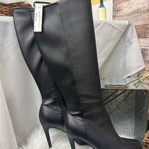 Nine West Quizme Platform Boots 10.5